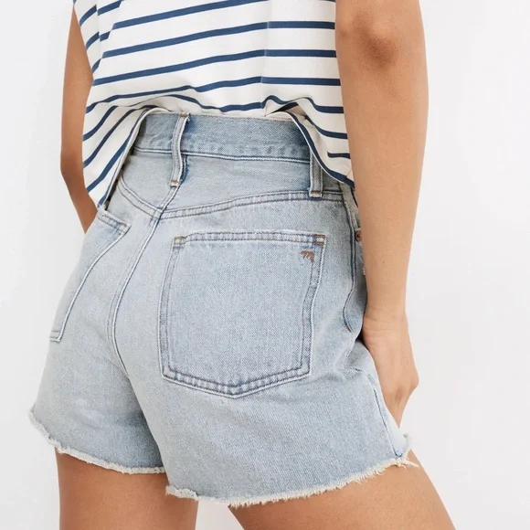 Madewell Ripped Mom Jean Shorts - Picture 2 of 4